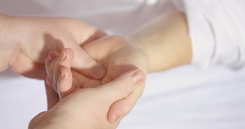 Breuss Massage: Sanfte Entspannung für Rücken und Nerven